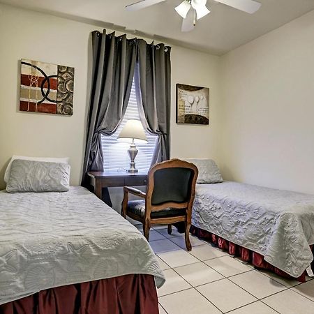 Villa Corporate 2 Bedroom Suite Furnished Condo Houston Exterior photo