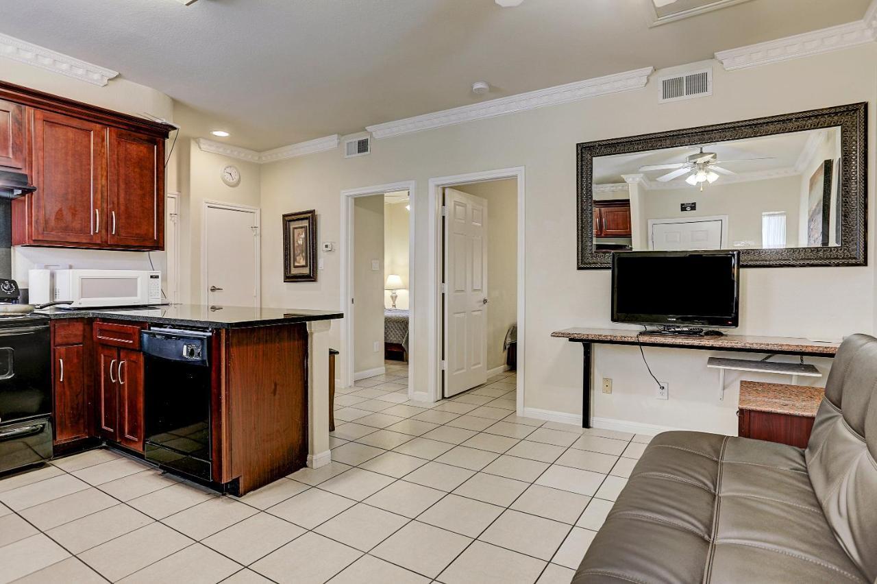 Villa Corporate 2 Bedroom Suite Furnished Condo Houston Exterior photo
